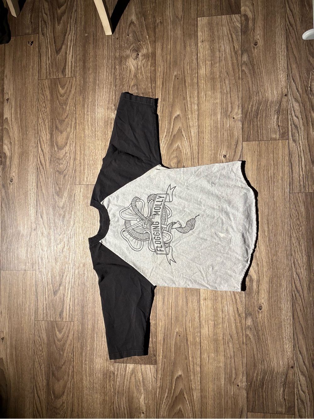 STARTER Grey Body Black Collar Graphic Tee